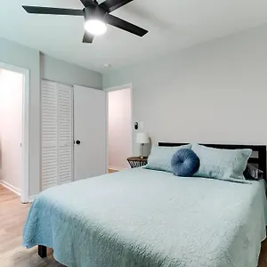  Holiday home Charming, Cheerful 3 Bedroom In Richmond, Va! United States